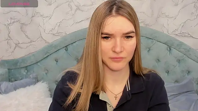 RoxyReignn online show from May 26, 2026, 11:34 pm