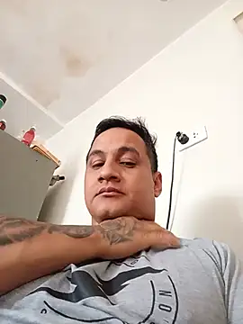 sergioyleo online show from August 2, 2026, 7:34 pm