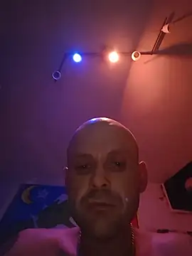 Dileilei online show from May 24, 2026, 11:21 pm