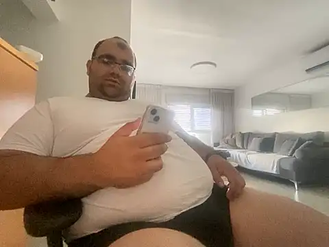 tinycock092 online show from May 25, 2026, 1:17 pm