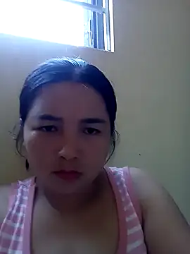 Giee00 online show from May 27, 2026, 1:35 am