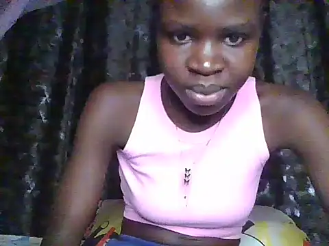 small diva online show from June 6, 2026, 7:29 pm
