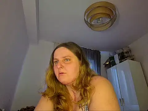 JessicaBake online show from June 14, 2026, 3:47 pm
