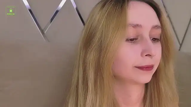RachelVacsler online show from June 26, 2026, 9:41 pm
