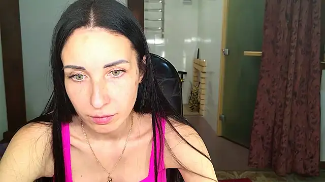 Snapshot of BouncySweety chatting on November 28, 2025, 7:16 pm BouncySweety online show from November 28, 2025, 7:16 pm