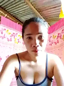 hotmom lyn online show from May 28, 2026, 11:57 pm