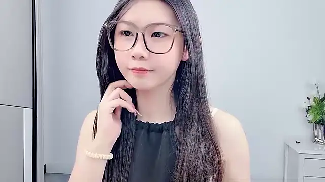 Snapshot of Rose_love69 chatting on July 14, 2026, 3:44 am Rose love69 online show from July 14, 2026, 3:44 am