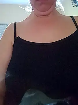 morenacasadafogosa2 online show from May 30, 2026, 6:49 pm
