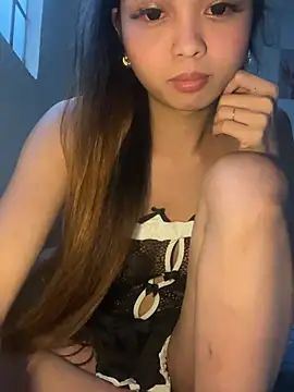 LadySachi online show from June 1, 2026, 10:44 pm