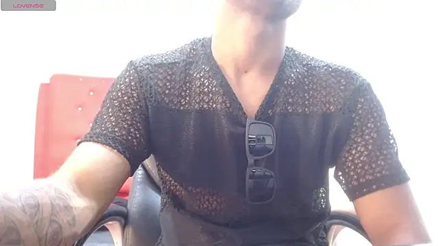 pandablack18 online show from May 29, 2026, 1:36 am