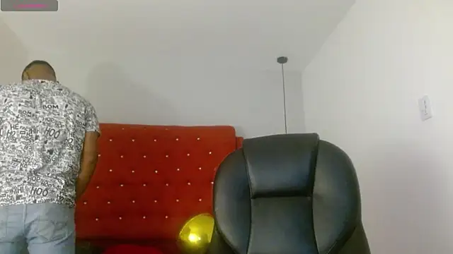 pandablack18 online show from May 30, 2026, 2:41 am