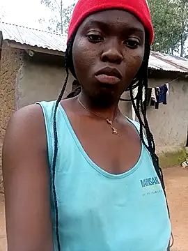 Snapshot of QUEEN_SOPHIE037 chatting on June 4, 2026, 3:29 pm QUEEN SOPHIE037 online show from June 4, 2026, 3:29 pm