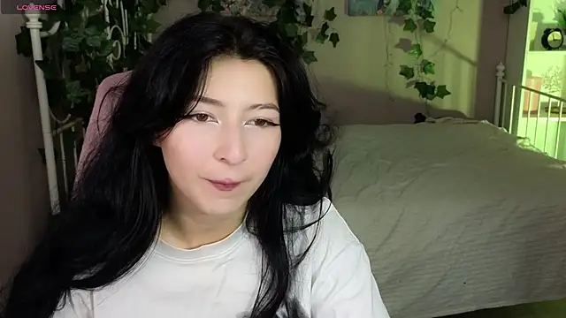 Snapshot of Vanessa_LimX chatting on July 2, 2026, 12:33 pm Vanessa LimX online show from July 2, 2026, 12:33 pm