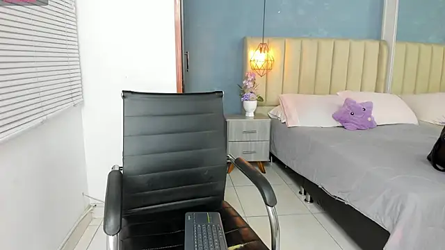 Cathaleya sexy online show from June 30, 2026, 3:40 am
