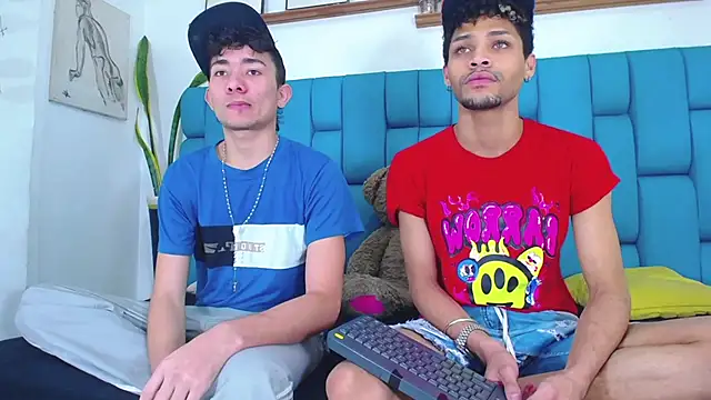 STRANGER BOYS online show from July 13, 2026, 11:18 pm