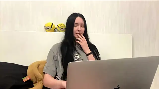NastyLoona online show from June 18, 2026, 6:12 pm