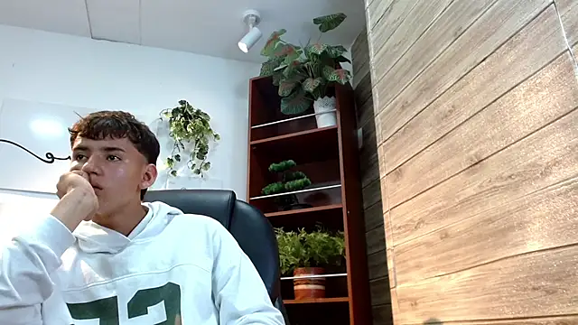 Ryan grayx online show from May 27, 2026, 2:36 pm