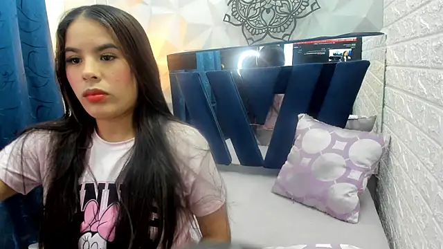  natasha love  online show from May 29, 2026, 4:21 am