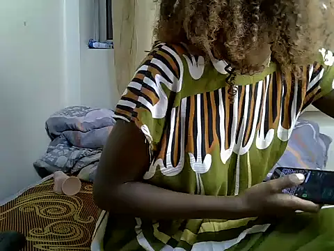 Holygoddess online show from June 20, 2026, 4:32 pm