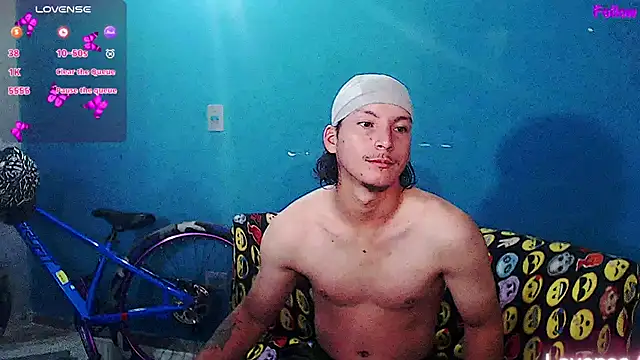MrKingsaintx online show from June 15, 2026, 9:11 am