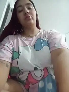 juanitaa27 online show from May 27, 2026, 2:03 pm