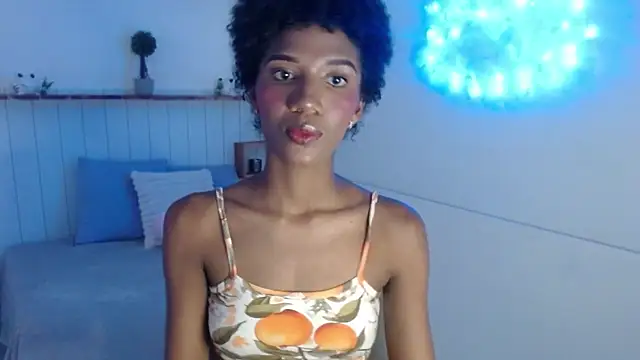AlissonSmal online show from May 28, 2026, 8:39 pm