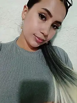 shantall cute online show from July 15, 2026, 4:51 am