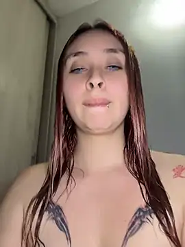Sophia LuxxX online show from June 28, 2026, 11:11 pm