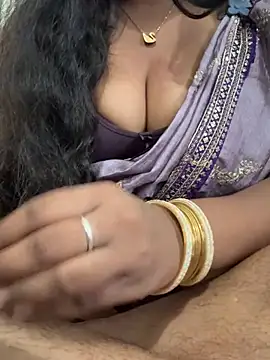 Snapshot of chittichilakamma chatting on July 5, 2026, 4:19 am chittichilakamma online show from July 5, 2026, 4:19 am