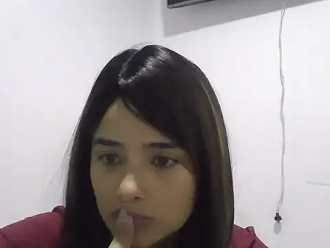micaelamoreno18 online show from July 18, 2026, 6:01 pm