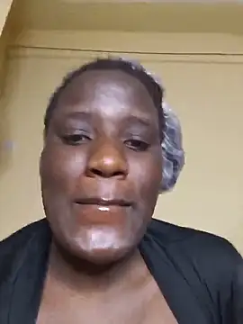 Snapshot of Angel-Yami chatting on June 16, 2026, 9:28 pm Angel-Yami online show from June 16, 2026, 9:28 pm
