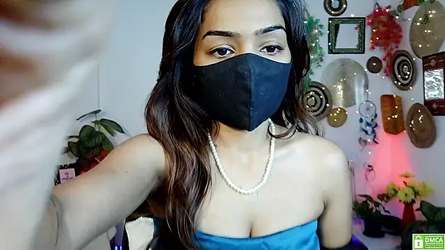 Yalinahotty online show from July 6, 2026, 2:41 am