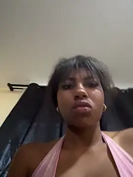 Snapshot of Zafiro_fire chatting on June 12, 2026, 10:58 am Zafiro fire online show from June 12, 2026, 10:58 am