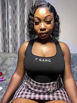 Hot Candyy  online show from July 1, 2026, 5:42 am