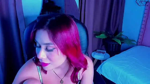 miafox   online show from July 3, 2026, 3:46 am