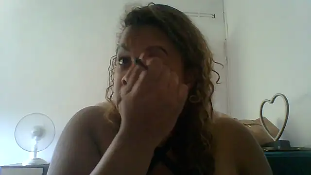 DOMINATRICESANDRA online show from June 16, 2026, 7:33 am