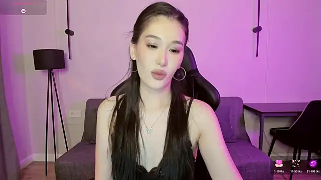 lilly mighty online show from June 22, 2026, 6:49 pm