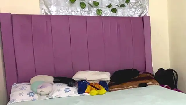neomaki online show from June 19, 2026, 3:55 am