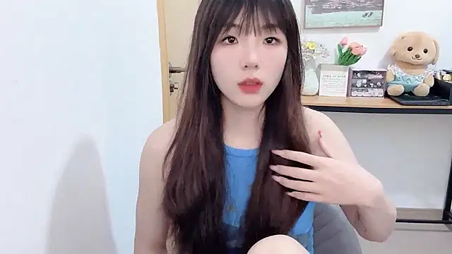 Louise-3 online show from June 13, 2026, 9:57 pm