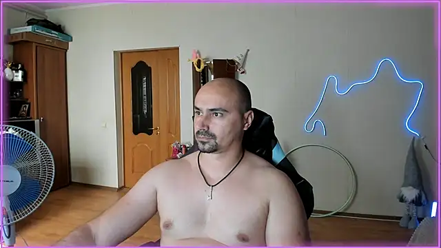 Snapshot of -SexyDaddy- chatting on June 14, 2026, 12:40 pm -SexyDaddy- online show from June 14, 2026, 12:40 pm