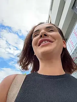 chloenyx online show from June 23, 2026, 1:09 pm