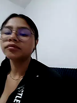 Snapshot of Sofielovee-01 chatting on June 16, 2026, 8:50 am Sofielovee-01 online show from June 16, 2026, 8:50 am