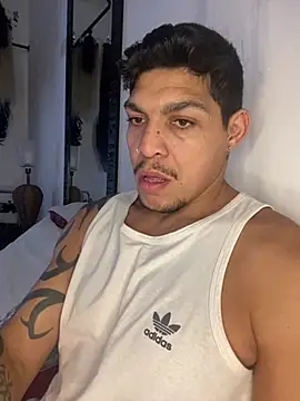 Snapshot of Tatuadomoreno23cm chatting on July 1, 2026, 3:12 pm Tatuadomoreno23cm online show from July 1, 2026, 3:12 pm