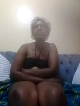 Creamymom4 online show from June 18, 2026, 12:42 pm