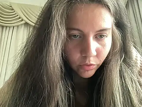 Peaches0777 online show from June 7, 2026, 7:39 pm