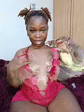 Snapshot of Ssexyie_juls chatting on June 15, 2026, 9:33 am Ssexyie juls online show from June 15, 2026, 9:33 am