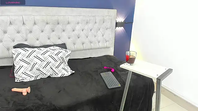 Snapshot of scarlette_ttaylor chatting on June 16, 2026, 11:35 am scarlette ttaylor online show from June 16, 2026, 11:35 am