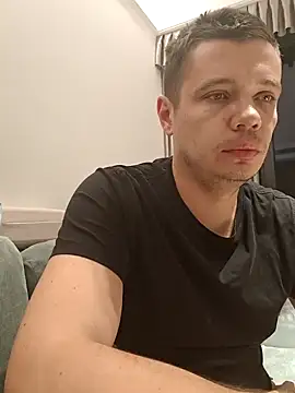 MissAndKiss online show from July 15, 2026, 7:41 pm