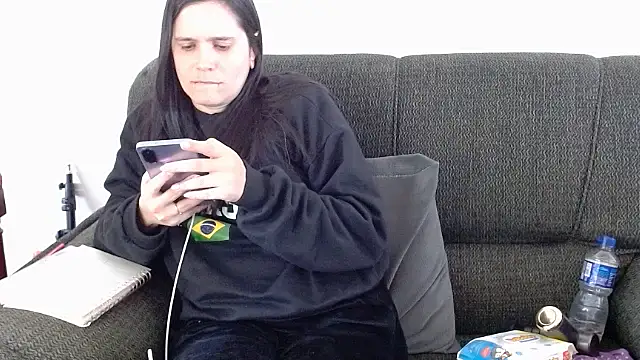 NinaMendes online show from July 6, 2026, 3:25 pm