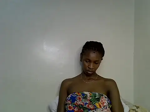 Snapshot of velvet_luxe chatting on June 21, 2026, 7:27 pm velvet luxe online show from June 21, 2026, 7:27 pm